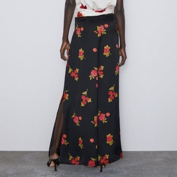 Zara Black Red Roses Flowy Wide Leg Trouser Pants Lightweight Palazzo Size XS - Picture 1 of 8